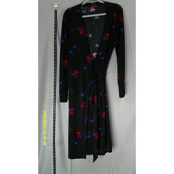 Ann Taylor Dresses & Skirts - Ann Taylor Floral Print Tie Waist Long Sleeve Midi Dress